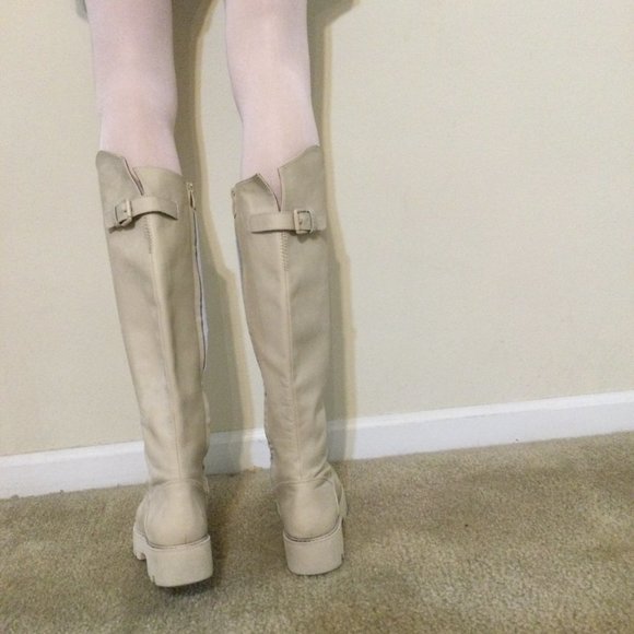 SIZE 8 FRANCO SARTO TALL LEATHER BOOT - Picture 3 of 14